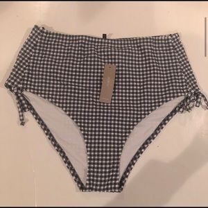 LOOKING for these *cinched* gingham swim bottoms